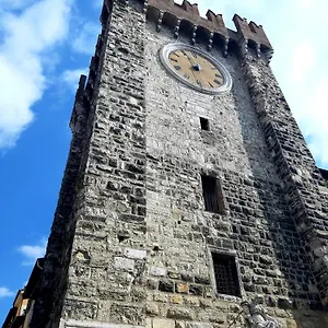 2* Zajazd Delle Mercanzie